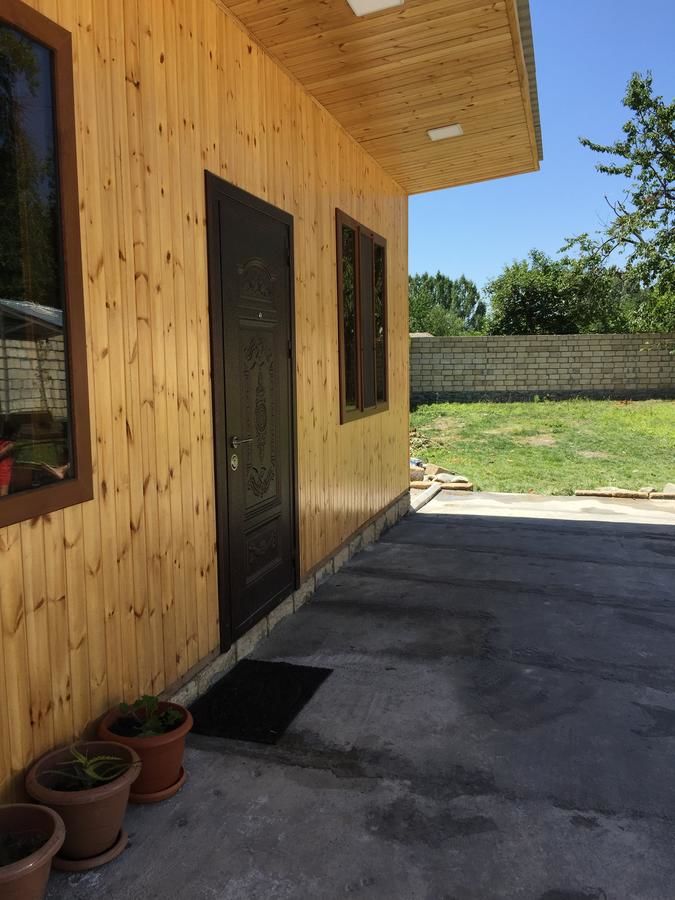 Загородные дома Emins Guest House Габала