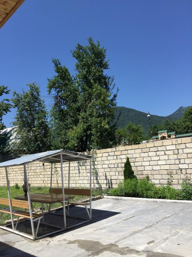 Загородные дома Emins Guest House Габала-29